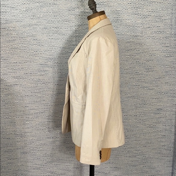 Banana Republic Pinstripe Blazer - Picture 10 of 11